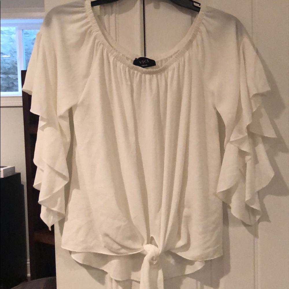 Ruffle sleeve long sleeve